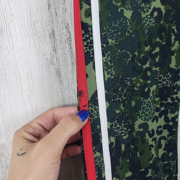 3/$15 no boundaries green leggings women's size small 3-5 - Picture 3 of 9